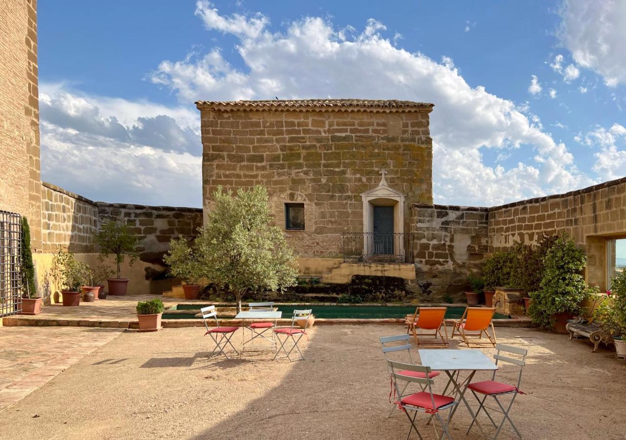 Castillo De Corvinos อูเอสกา ภายนอก รูปภาพ